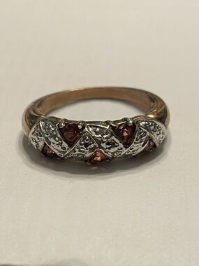 Vintage Garnet Gold & Silver Tone  Ring Genuine Trillion Cut Garnets Size 7.5”